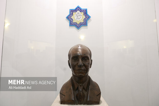 مراسم پاسداشت صدسالگی ایرج افشار