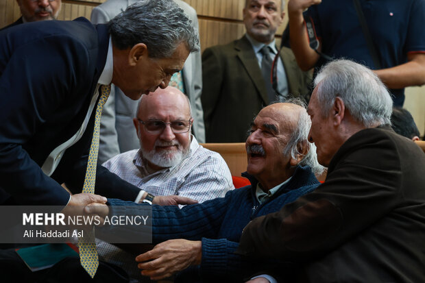 شفیعی کدکنی: ایرج افشار نماینده جهان ایرانی در صد سال اخیر است