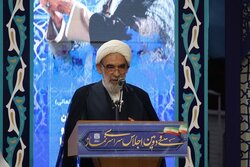 قمی: فضای مجازی باید به بستری برای توسعه فرهنگ نماز تبدیل شود