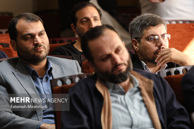 همایش بینالمللی «خیزش فرزانگان در برابر خردکشی» 14