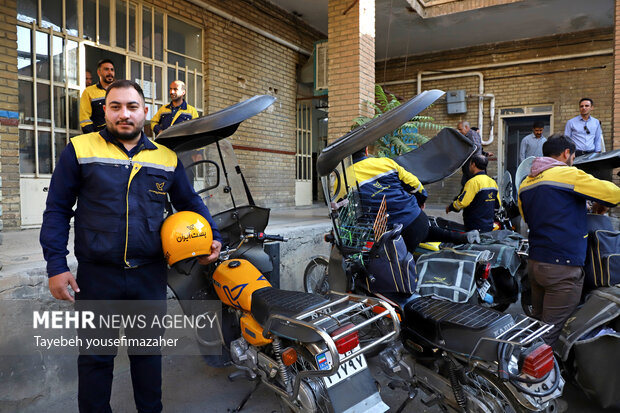 رزمایش پستچی‌های همدانی در روز جهانی پست