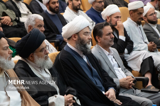 نشست تخصصی تبینی و گفتمان مقدس در گرگان