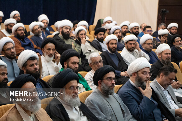نشست تخصصی تبینی و گفتمان مقدس در گرگان