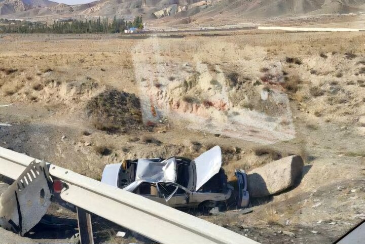 واژگونی خودروی پژو در شیبلی دو مصدوم بر جای گذاشت واژگونی خودروی پژو در شیبلی دو مصدوم بر جای گذاشت