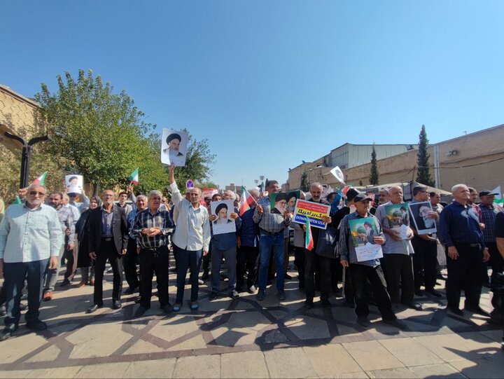 راهپیمایی «جمعه خشم» در شیراز برگزار شد راهپیمایی «جمعه خشم» در شیراز برگزار شد