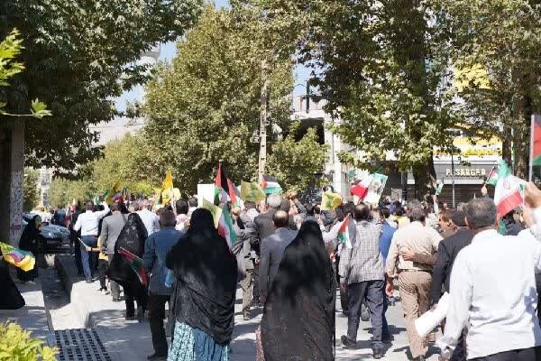 فریاد مرگ بر آمریکا و رژیم صهیونی در راهپیمایی بشارت نصر