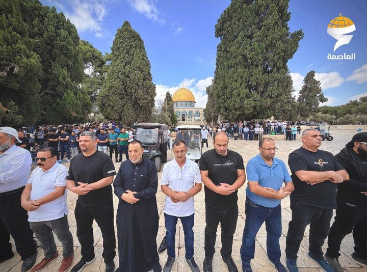 Gazze'de ateşkes sonrası ilk Cuma namazı kılındı Gazze'de ateşkes sonrası ilk Cuma namazı kılındı