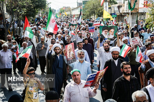 راهپیمایی بشارت نصر در قم
