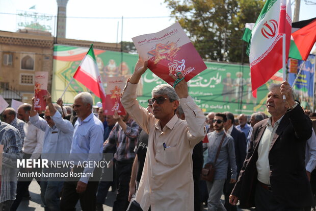 راهپیمایی بزرگ «بشارت نصر» در ورامین برگزار شد