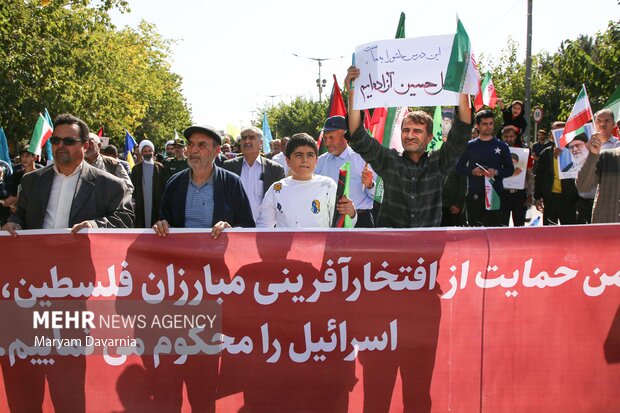 راهپیمایی حمایت از مردم مظلوم غزه و حمایت از کاروان جهانی صمود در بجنورد