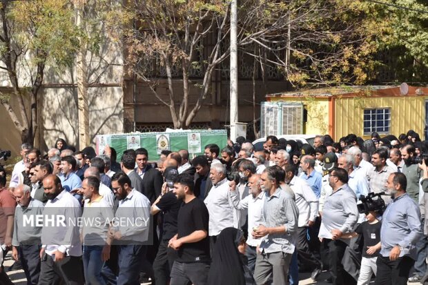 تشییع پیکر شهید «غلامرضا جمشیدی‌پور» در خرم‌آباد