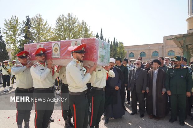 تشییع پیکر شهید «غلامرضا جمشیدی‌پور» در خرم‌آباد