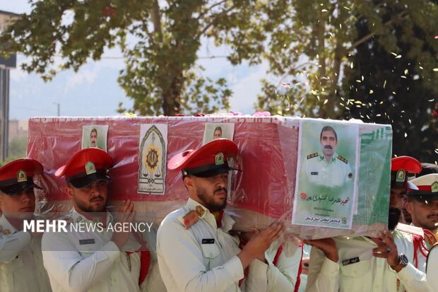 تشییع پیکر شهید «غلامرضا جمشیدی‌پور» در خرم‌آباد