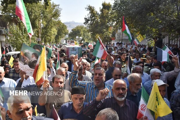 تشییع پیکر شهید «غلامرضا جمشیدی‌پور» در خرم‌آباد