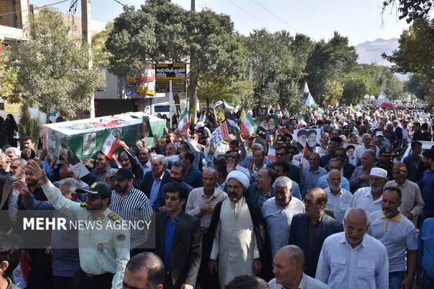 تشییع پیکر شهید «غلامرضا جمشیدی‌پور» در خرم‌آباد
