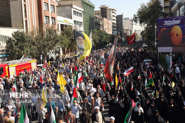 راهپیمایی جمعه‌های «بشارت نصر» در مشهد