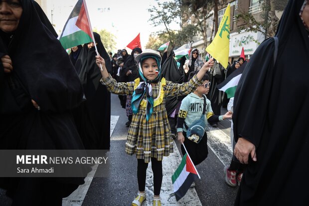 راهپیمایی جمعه‌های «بشارت نصر» در مشهد