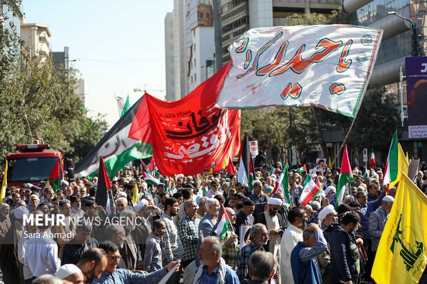 راهپیمایی جمعه‌های «بشارت نصر» در مشهد