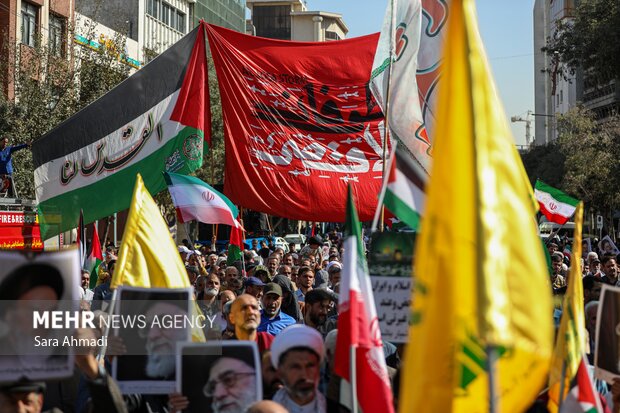 راهپیمایی جمعه‌های «بشارت نصر» در مشهد