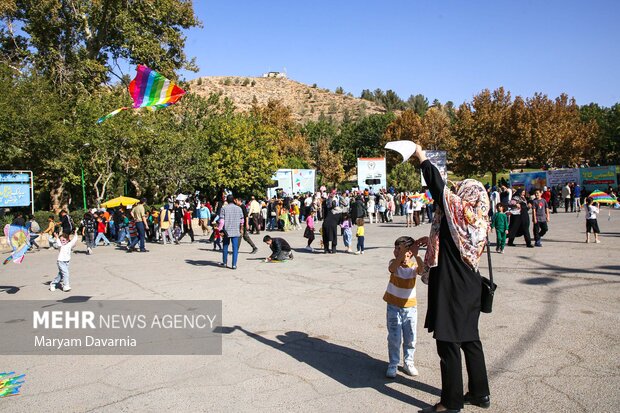 جشنواره شاد کودکانه در بجنورد