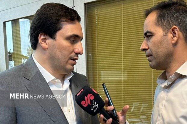 فرماندار شهریار: ۳۰۰ کیلووات برق خورشیدی به شبکه کشور متصل شد فرماندار شهریار: ۳۰۰ کیلووات برق خورشیدی به شبکه کشور متصل شد