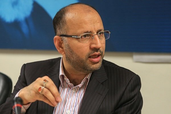 دشتی ارکانی: وزارت اقتصاد پشتیبان صنعت گردشگری کشور است