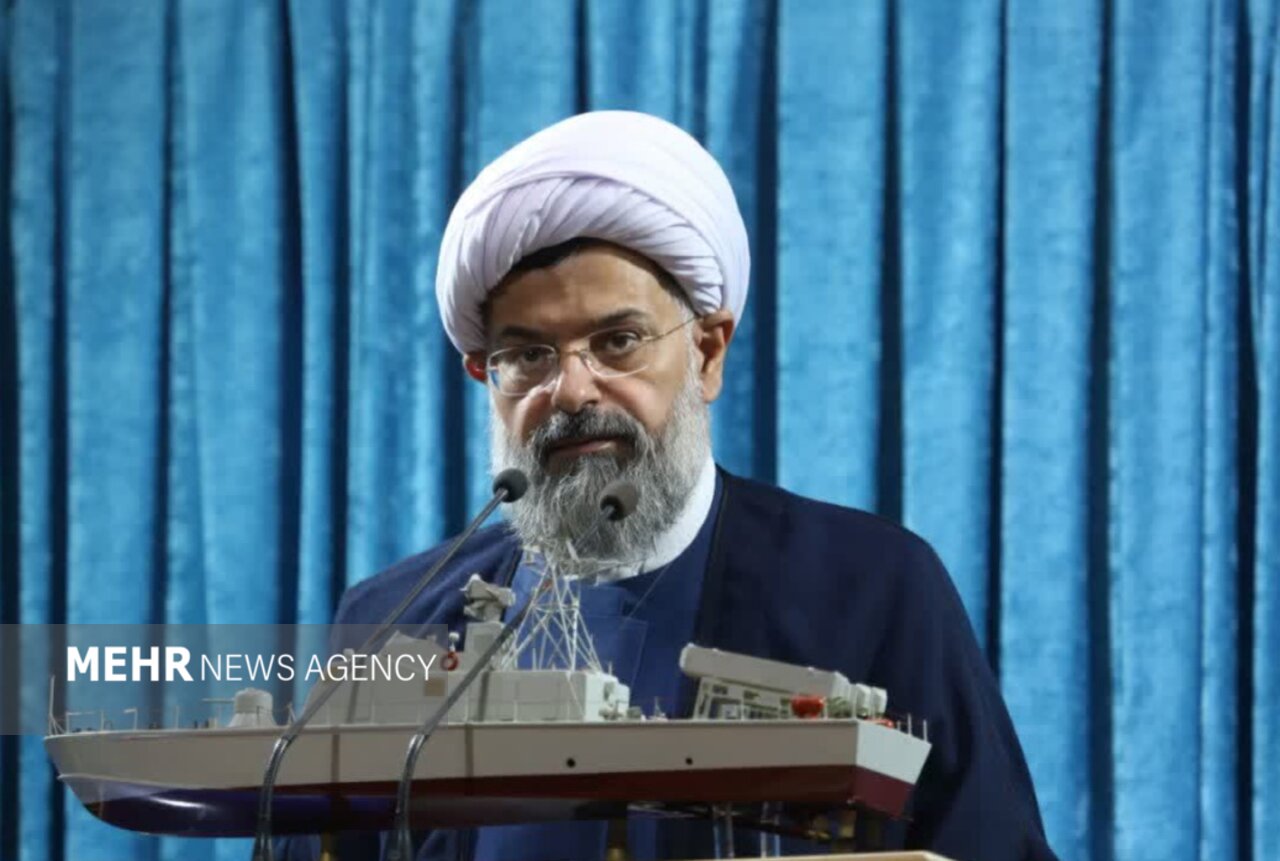 امام جمعه دشتی: مکتب شهید سلیمانی باید جهانی شود