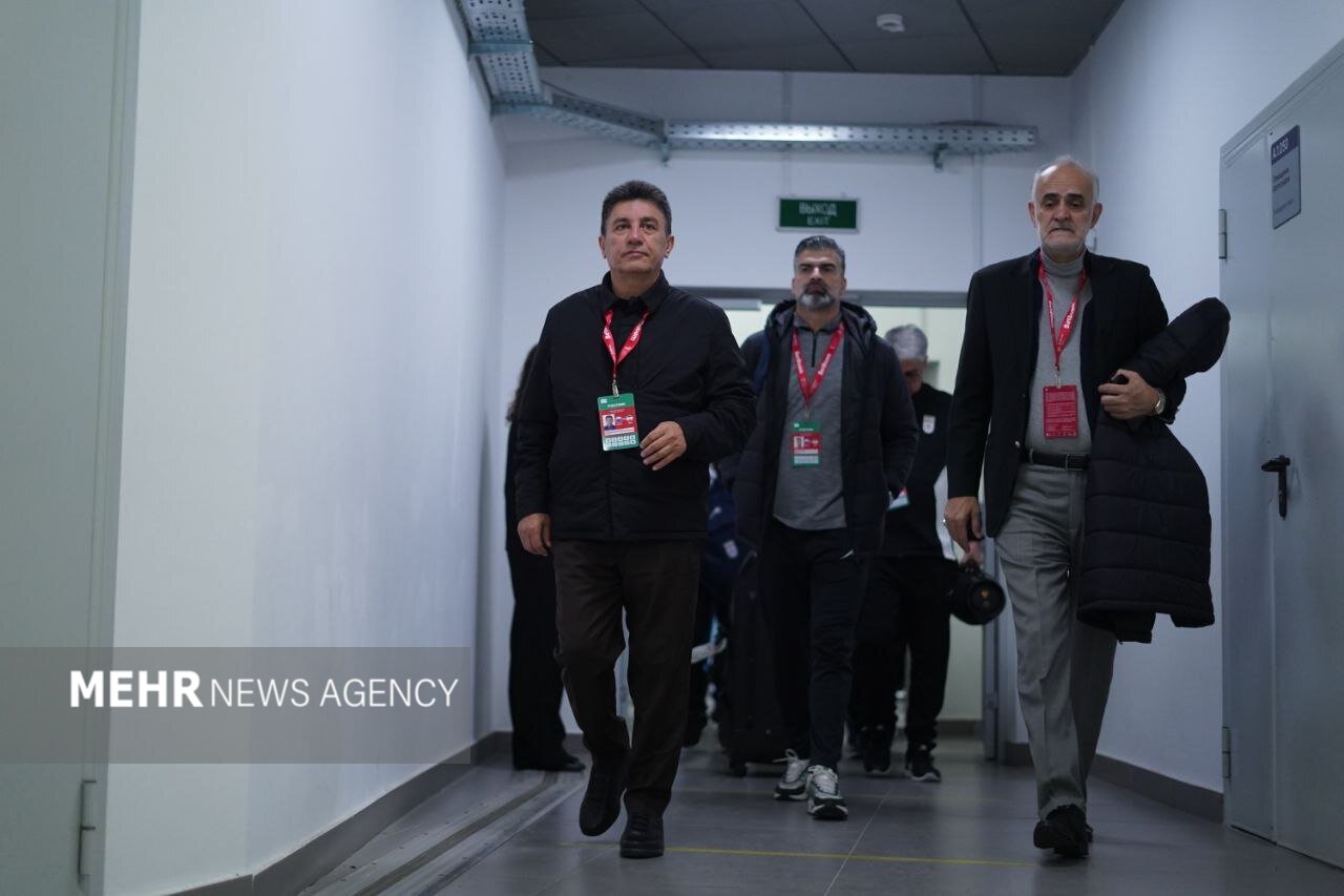 فیفا باید قدرتش را نشان دهد/ ندادن ویزا به هیئت ایرانی سیاسی کاری است