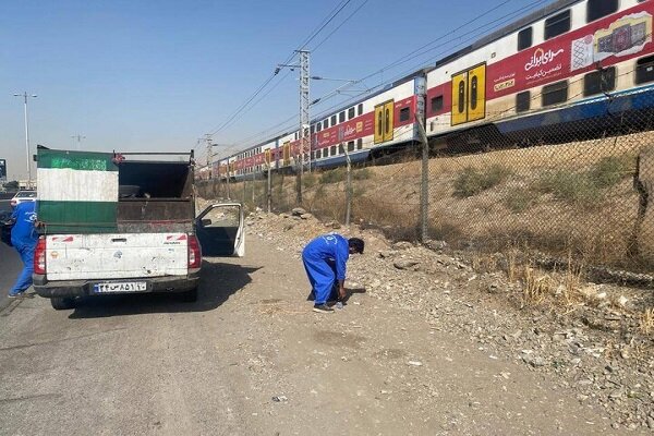 اجرای طرح جمعآوری پسماند خشک در حاشیه خط 5 مترو تهران