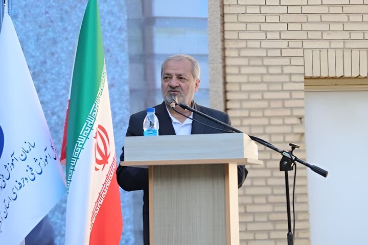 کاظمی: نیروی انسانی کشور را متناسب با نیاز بازار کار تربیت می‌کنیم
