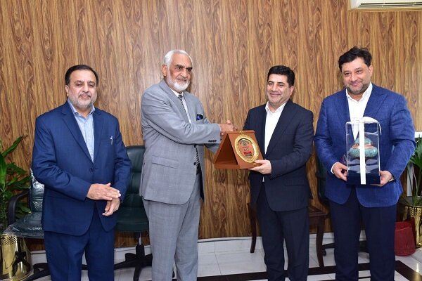 İran Tarım Bakanlığı'ndan bir heyet Pakistan yetkilileri ile görüştü