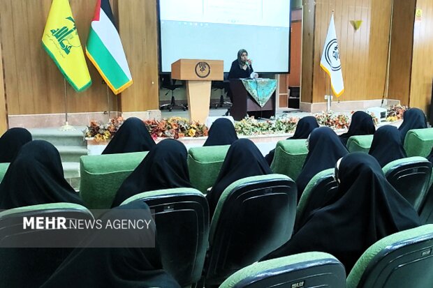 همایش «مادران بهشتی» در زاهدان برگزار شد