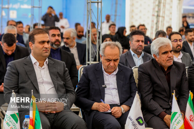 افتتاح نیروگاه خورشیدی  ۴۰ مگاواتی در آذربایجان شرقی