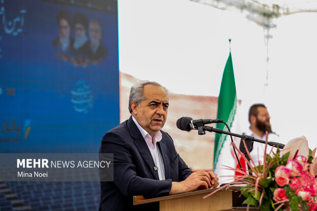 افتتاح نیروگاه خورشیدی  ۴۰ مگاواتی در آذربایجان شرقی