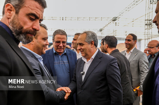 افتتاح نیروگاه خورشیدی  ۴۰ مگاواتی در آذربایجان شرقی