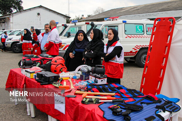 آیین افتتاح و احداث پروژه های امدادی ، عمرانی و رونمایی از ناوگان خودرویی جمعیت هلال‌احمر استان گیلان