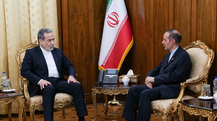 دیدار سفرای جدید ایران در نیجریه و مالی با عراقچی