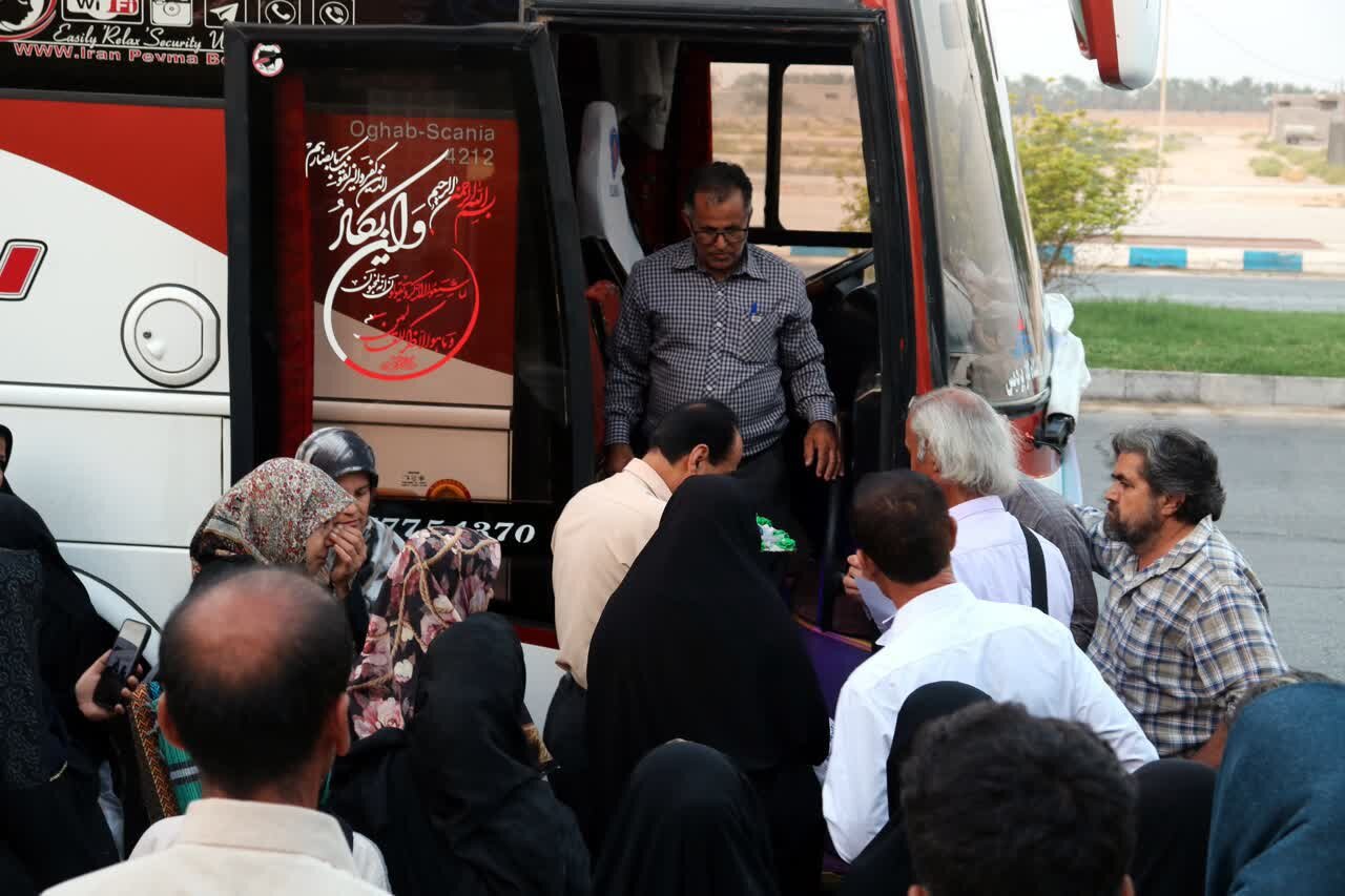 کاروان زیارتی «مهر درخشان» دشتی به مشهد مقدس اعزام شد