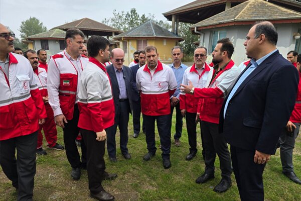 بازدید دبیرکل جمعیت هلال احمر از اردوگاه چاف لنگرود