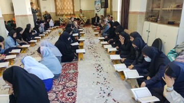 محمدنیا: ۹ محفل انس با قرآن کریم در دهگلان و قروه برگزار می‌شود