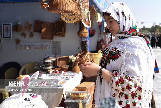 جشنواره روز ملی روستا و عشایر