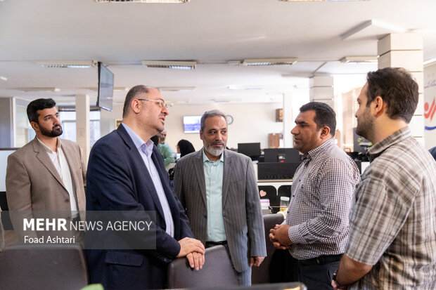 حضور حسین قرایی مدیرکل روابط عمومی سازمان صدا و سیما در خبرگزاری مهر