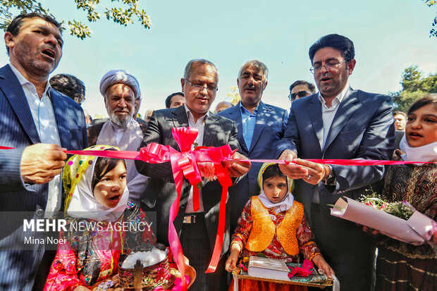 جشنواره بادام خسروشاه