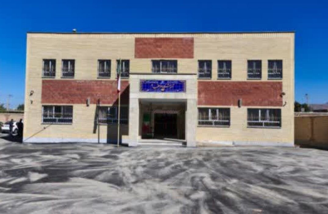 همکاری مردم و مدرسه؛ کلید عبور از بحران مالی آموزشوپرورش