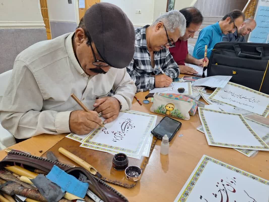 کارگاه خوشنویسی «ایران جان» در گناوه برگزار شد