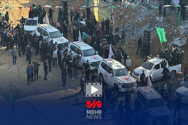 تصاویری از نخستین مرحله تبادل اسرای گروه های مقاومت و رژیم صهیونیستی تصاویری از نخستین مرحله تبادل اسرای گروه های مقاومت و رژیم صهیونیستی