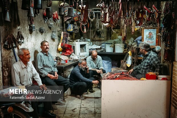 مشاغل سنتی در راسته بازار کهنه قم