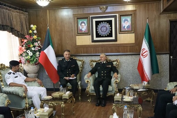دیدار فرمانده مرزبانی با معاون گاردساحلی کویت؛ امضای تفاهمنامه امنیتی