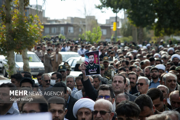 تشییع پیکر شهید محمد سهرابی در نهاوند