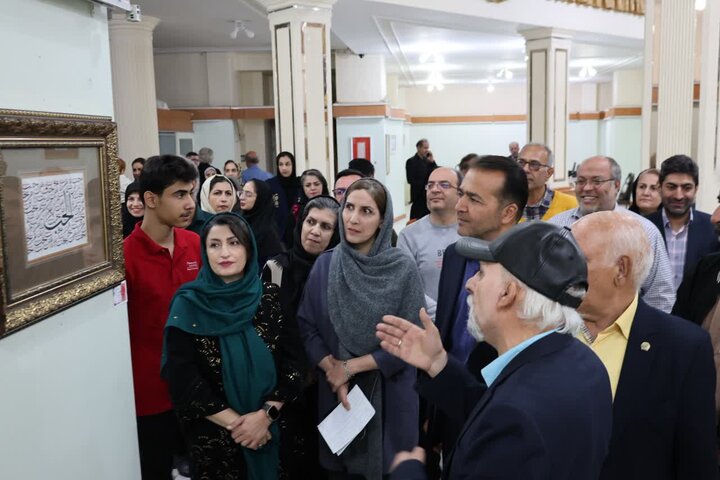 نمایشگاه خوشنویسی «یاد یار مهربان» در شهرکرد گشایش یافت